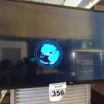 LOTE 356 - 01 TV 39’’ MARCA PHILCO COM CONTROLE E PÉ. (LIGANDO)(NO ESTADO) ATENÇÃO! FAZER A VISITAÇÃO ANTES DE ARREMATAR, NÃO SABEMOS SE FUNCIONA. LEILÃO NÃO TEM GARANTIA E NEM DEVOLUÇÃO, SUJEITO A POSSÍVEIS AVARIAS VISÍVEIS/OCULTAS E/OU AUSÊNCIA DE COMPONENTES.