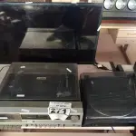 LOTE 271 - 01 TV 32’’ PARA RETIRADA DE PEÇAS, 01 TOCA DISCOS E 01 SOM TOSHIBA. (NO ESTADO) ATENÇÃO! FAZER A VISITAÇÃO ANTES DE ARREMATAR, NÃO SABEMOS SE FUNCIONA. LEILÃO NÃO TEM GARANTIA E NEM DEVOLUÇÃO, SUJEITO A POSSÍVEIS AVARIAS VISÍVEIS/OCULTAS E/OU AUSÊNCIA DE COMPONENTES.