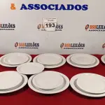LOTE 193 - 10 PRATOS RASOS E 10 PRATOS DE SOBREMESA. (NO ESTADO) ATENÇÃO! FAZER A VISITAÇÃO ANTES DE ARREMATAR, NÃO SABEMOS SE FUNCIONA. LEILÃO NÃO TEM GARANTIA E NEM DEVOLUÇÃO, SUJEITO A POSSÍVEIS AVARIAS VISÍVEIS/OCULTAS E/OU AUSÊNCIA DE COMPONENTES.
