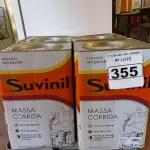 LOTE 355 - 01 LOTE COM 04 LATAS DE MASSA CORRIDA PARA PAREDES INTERIOR CONTENDO 28KG CADA MARCA SUVINIL. (NO ESTADO) ATENÇÃO! FAZER A VISITAÇÃO ANTES DE ARREMATAR, NÃO SABEMOS SE FUNCIONA. LEILÃO NÃO TEM GARANTIA E NEM DEVOLUÇÃO, SUJEITO A POSSÍVEIS AVARIAS VISÍVEIS/OCULTAS E/OU AUSÊNCIA DE COMPONENTES.