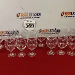 LOTE 369 - 24 TAÇAS PARA ÁGUA COM CAIXA EM MDF. (NO ESTADO) ATENÇÃO! FAZER A VISITAÇÃO ANTES DE ARREMATAR, NÃO SABEMOS SE FUNCIONA. LEILÃO NÃO TEM GARANTIA E NEM DEVOLUÇÃO, SUJEITO A POSSÍVEIS AVARIAS VISÍVEIS/OCULTAS E/OU AUSÊNCIA DE COMPONENTES.