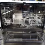 LOTE 241 - 01 LAVA LOUÇAS MARCA ELECTROLUX 110V. (NO ESTADO) ATENÇÃO! FAZER A VISITAÇÃO ANTES DE ARREMATAR, NÃO SABEMOS SE FUNCIONA. LEILÃO NÃO TEM GARANTIA E NEM DEVOLUÇÃO, SUJEITO A POSSÍVEIS AVARIAS VISÍVEIS/OCULTAS E/OU AUSÊNCIA DE COMPONENTES.