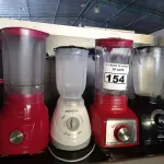 LOTE 154 - 04 LIQUIDIFICADORES PARA RETIRADA DE PEÇAS. (NO ESTADO) ATENÇÃO! FAZER A VISITAÇÃO ANTES DE ARREMATAR, NÃO SABEMOS SE FUNCIONA. LEILÃO NÃO TEM GARANTIA E NEM DEVOLUÇÃO, SUJEITO A POSSÍVEIS AVARIAS VISÍVEIS/OCULTAS E/OU AUSÊNCIA DE COMPONENTES.
