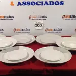 LOTE 203 - 10 PRATOS RASOS E 10 PRATOS DE SOBREMESA. (NO ESTADO) ATENÇÃO! FAZER A VISITAÇÃO ANTES DE ARREMATAR, NÃO SABEMOS SE FUNCIONA. LEILÃO NÃO TEM GARANTIA E NEM DEVOLUÇÃO, SUJEITO A POSSÍVEIS AVARIAS VISÍVEIS/OCULTAS E/OU AUSÊNCIA DE COMPONENTES.