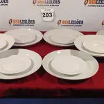 LOTE 203 - 10 PRATOS RASOS E 10 PRATOS DE SOBREMESA. (NO ESTADO) ATENÇÃO! FAZER A VISITAÇÃO ANTES DE ARREMATAR, NÃO SABEMOS SE FUNCIONA. LEILÃO NÃO TEM GARANTIA E NEM DEVOLUÇÃO, SUJEITO A POSSÍVEIS AVARIAS VISÍVEIS/OCULTAS E/OU AUSÊNCIA DE COMPONENTES.