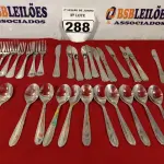 LOTE 288 - 01 LOTE COM 10 GARFOS, 10 FACAS E 10 COLHERES DE SOBREMESA. (NO ESTADO) ATENÇÃO! FAZER A VISITAÇÃO ANTES DE ARREMATAR, NÃO SABEMOS SE FUNCIONA. LEILÃO NÃO TEM GARANTIA E NEM DEVOLUÇÃO, SUJEITO A POSSÍVEIS AVARIAS VISÍVEIS/OCULTAS E/OU AUSÊNCIA DE COMPONENTES.