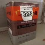 LOTE 390 - 01 LATA DE TINTA TEXTURATTO PREMIUM EFEITO RÚSTICO EXTERIOR/INTERIOR SUVINIL 25KG. (NO ESTADO) ATENÇÃO! FAZER A VISITAÇÃO ANTES DE ARREMATAR, NÃO SABEMOS SE FUNCIONA. LEILÃO NÃO TEM GARANTIA E NEM DEVOLUÇÃO, SUJEITO A POSSÍVEIS AVARIAS VISÍVEIS/OCULTAS E/OU AUSÊNCIA DE COMPONENTES.