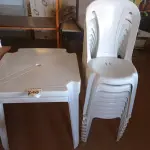 LOTE 240 - 02 JOGOS DE MESAS QUADRADAS DE PLÁSTICO NA COR BRANCA. (NO ESTADO) ATENÇÃO! FAZER A VISITAÇÃO ANTES DE ARREMATAR, NÃO SABEMOS SE FUNCIONA. LEILÃO NÃO TEM GARANTIA E NEM DEVOLUÇÃO, SUJEITO A POSSÍVEIS AVARIAS VISÍVEIS/OCULTAS E/OU AUSÊNCIA DE COMPONENTES.