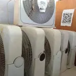 LOTE 409 - 06 VENTILADORES PARA RETIRADA DE PEÇAS. (NO ESTADO) ATENÇÃO! FAZER A VISITAÇÃO ANTES DE ARREMATAR, NÃO SABEMOS SE FUNCIONA. LEILÃO NÃO TEM GARANTIA E NEM DEVOLUÇÃO, SUJEITO A POSSÍVEIS AVARIAS VISÍVEIS/OCULTAS E/OU AUSÊNCIA DE COMPONENTES.