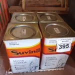 LOTE 395 - 01 LOTE COM 04 LATAS DE MASSA CORRIDA PARA PAREDES INTERIOR CONTENDO 28KG CADA MARCA SUVINIL. (NO ESTADO) ATENÇÃO! FAZER A VISITAÇÃO ANTES DE ARREMATAR, NÃO SABEMOS SE FUNCIONA. LEILÃO NÃO TEM GARANTIA E NEM DEVOLUÇÃO, SUJEITO A POSSÍVEIS AVARIAS VISÍVEIS/OCULTAS E/OU AUSÊNCIA DE COMPONENTES.