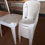 LOTE 160 - 02 JOGOS DE MESAS QUADRADAS DE PLÁSTICO NA COR BRANCA. (NO ESTADO) ATENÇÃO! FAZER A VISITAÇÃO ANTES DE ARREMATAR, NÃO SABEMOS SE FUNCIONA. LEILÃO NÃO TEM GARANTIA E NEM DEVOLUÇÃO, SUJEITO A POSSÍVEIS AVARIAS VISÍVEIS/OCULTAS E/OU AUSÊNCIA DE COMPONENTES.