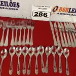 LOTE 286 - 01 LOTE COM 10 GARFOS, 10 FACAS E 10 COLHERES DE SOBREMESA. (NO ESTADO) ATENÇÃO! FAZER A VISITAÇÃO ANTES DE ARREMATAR, NÃO SABEMOS SE FUNCIONA. LEILÃO NÃO TEM GARANTIA E NEM DEVOLUÇÃO, SUJEITO A POSSÍVEIS AVARIAS VISÍVEIS/OCULTAS E/OU AUSÊNCIA DE COMPONENTES.