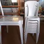 LOTE 200 - 02 JOGOS DE MESAS QUADRADAS DE PLÁSTICO NA COR BRANCA. (NO ESTADO) ATENÇÃO! FAZER A VISITAÇÃO ANTES DE ARREMATAR, NÃO SABEMOS SE FUNCIONA. LEILÃO NÃO TEM GARANTIA E NEM DEVOLUÇÃO, SUJEITO A POSSÍVEIS AVARIAS VISÍVEIS/OCULTAS E/OU AUSÊNCIA DE COMPONENTES.
