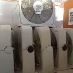 LOTE 409 - 06 VENTILADORES PARA RETIRADA DE PEÇAS. (NO ESTADO) ATENÇÃO! FAZER A VISITAÇÃO ANTES DE ARREMATAR, NÃO SABEMOS SE FUNCIONA. LEILÃO NÃO TEM GARANTIA E NEM DEVOLUÇÃO, SUJEITO A POSSÍVEIS AVARIAS VISÍVEIS/OCULTAS E/OU AUSÊNCIA DE COMPONENTES.