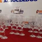 LOTE 338 - 24 TAÇAS PARA CHAMPANHE DIVERSAS. (NO ESTADO) ATENÇÃO! FAZER A VISITAÇÃO ANTES DE ARREMATAR, NÃO SABEMOS SE FUNCIONA. LEILÃO NÃO TEM GARANTIA E NEM DEVOLUÇÃO, SUJEITO A POSSÍVEIS AVARIAS VISÍVEIS/OCULTAS E/OU AUSÊNCIA DE COMPONENTES.