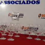 LOTE 329 - 12 TAÇAS PARA VINHO TINTO. (NO ESTADO) ATENÇÃO! FAZER A VISITAÇÃO ANTES DE ARREMATAR, NÃO SABEMOS SE FUNCIONA. LEILÃO NÃO TEM GARANTIA E NEM DEVOLUÇÃO, SUJEITO A POSSÍVEIS AVARIAS VISÍVEIS/OCULTAS E/OU AUSÊNCIA DE COMPONENTES.