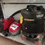 LOTE 404 - 03 ASPIRADORES DE PÓ MARCAS E MODELOS DIVERSOS PARA RETIRADA DE PEÇAS. (NO ESTADO) ATENÇÃO! FAZER A VISITAÇÃO ANTES DE ARREMATAR, NÃO SABEMOS SE FUNCIONA. LEILÃO NÃO TEM GARANTIA E NEM DEVOLUÇÃO, SUJEITO A POSSÍVEIS AVARIAS VISÍVEIS/OCULTAS E/OU AUSÊNCIA DE COMPONENTES.