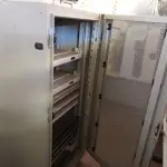 LOTE 413 - 01 RACK DE FERRO COM 02 PORTAS. (NO ESTADO) ATENÇÃO! FAZER A VISITAÇÃO ANTES DE ARREMATAR, NÃO SABEMOS SE FUNCIONA. LEILÃO NÃO TEM GARANTIA E NEM DEVOLUÇÃO, SUJEITO A POSSÍVEIS AVARIAS VISÍVEIS/OCULTAS E/OU AUSÊNCIA DE COMPONENTES.