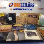 LOTE 128 - 01 LOTE COM DIVERSOS LPS VARIADOS. (NO ESTADO) ATENÇÃO! FAZER A VISITAÇÃO ANTES DE ARREMATAR, NÃO SABEMOS SE FUNCIONA. LEILÃO NÃO TEM GARANTIA E NEM DEVOLUÇÃO, SUJEITO A POSSÍVEIS AVARIAS VISÍVEIS/OCULTAS E/OU AUSÊNCIA DE COMPONENTES.