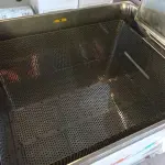 LOTE 171 - 01 LAVADORA ULTRASSÓNICA LOGEN SONIC 220V. (NO ESTADO) ATENÇÃO! FAZER A VISITAÇÃO ANTES DE ARREMATAR, NÃO SABEMOS SE FUNCIONA. LEILÃO NÃO TEM GARANTIA E NEM DEVOLUÇÃO, SUJEITO A POSSÍVEIS AVARIAS VISÍVEIS/OCULTAS E/OU AUSÊNCIA DE COMPONENTES.