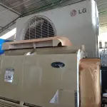 LOTE 198 - 01 SUCATA DE CONDENSADORA E 01 DE EVAPORADORA. (NO ESTADO) ATENÇÃO! FAZER A VISITAÇÃO ANTES DE ARREMATAR, NÃO SABEMOS SE FUNCIONA. LEILÃO NÃO TEM GARANTIA E NEM DEVOLUÇÃO, SUJEITO A POSSÍVEIS AVARIAS VISÍVEIS/OCULTAS E/OU AUSÊNCIA DE COMPONENTES.