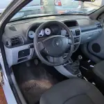LOTE 007 - 01 RENAULT CLIO AUT1616VS; PLACA: JHM-0577; ANO: 2008; CHASSI: 8A1LB8E058L033258, RENAVAM: 00973885203; VEÍCULO NÃO FUNCIONA, CORREIA DENTADA QUEBRADA. (NO ESTADO)