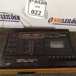 LOTE 022 - 01 TAPE CASSETTE DECK MODELO: CTD-1170 CROWN 220V BIVOLT. (NO ESTADO) ATENÇÃO! FAZER A VISITAÇÃO ANTES DE ARREMATAR, NÃO SABEMOS SE FUNCIONA. LEILÃO NÃO TEM GARANTIA E NEM DEVOLUÇÃO, SUJEITO A POSSÍVEIS AVARIAS VISÍVEIS/OCULTAS E/OU AUSÊNCIA DE COMPONENTES.