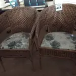 LOTE 441 - 02 CADEIRAS EM FIBRA SINTÉTICA COM ACENTO ALMOFADADO. (NO ESTADO) ATENÇÃO! FAZER A VISITAÇÃO ANTES DE ARREMATAR, NÃO SABEMOS SE FUNCIONA. LEILÃO NÃO TEM GARANTIA E NEM DEVOLUÇÃO, SUJEITO A POSSÍVEIS AVARIAS VISÍVEIS/OCULTAS E/OU AUSÊNCIA DE COMPONENTES.