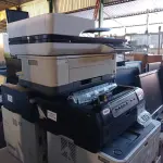 LOTE 175 - 05 IMPRESSORAS, SENDO 02 MATRICIAL. (NO ESTADO) ATENÇÃO! FAZER A VISITAÇÃO ANTES DE ARREMATAR, NÃO SABEMOS SE FUNCIONA. LEILÃO NÃO TEM GARANTIA E NEM DEVOLUÇÃO, SUJEITO A POSSÍVEIS AVARIAS VISÍVEIS/OCULTAS E/OU AUSÊNCIA DE COMPONENTES.
