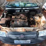 LOTE 006 - 01 FIAT UNO MILLE FIRE FLEX; PLACA: JGO-6298; ANO: 2005. CHASSI: 9BD15802764754167, RENAVAM: 00865842256 (VEÍCULO ESTÁ COM A FRENTE BATIDA (FARÓIS, PARACHOQUE, RADIADOR, GRADE DO PARACHOQUE QUEBRADOS, CAPÔ, PARALAMAS, PAINEL FRONTAL AMASSADOS, NÃO FUNCIONOU MAIS APÓS A COLISÃO. (NO ESTADO)