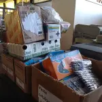 LOTE 125 - 01 LOTE COM DIVERSOS MATERIAIS PARA ESCRITÓRIO. (NO ESTADO) ATENÇÃO! FAZER A VISITAÇÃO ANTES DE ARREMATAR, NÃO SABEMOS SE FUNCIONA. LEILÃO NÃO TEM GARANTIA E NEM DEVOLUÇÃO, SUJEITO A POSSÍVEIS AVARIAS VISÍVEIS/OCULTAS E/OU AUSÊNCIA DE COMPONENTES.