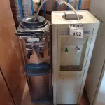 LOTE 192 - 02 PURIFICADORES DE ÁGUA, SENDO 01 IBBL E 01 LIBELL. (AMBOS LIGANDO) (NO ESTADO) ATENÇÃO! FAZER A VISITAÇÃO ANTES DE ARREMATAR, NÃO SABEMOS SE FUNCIONA. LEILÃO NÃO TEM GARANTIA E NEM DEVOLUÇÃO, SUJEITO A POSSÍVEIS AVARIAS VISÍVEIS/OCULTAS E/OU AUSÊNCIA DE COMPONENTES.
