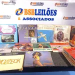LOTE 075 - 01 LOTE COM DIVERSOS LPS VARIADOS. (NO ESTADO) ATENÇÃO! FAZER A VISITAÇÃO ANTES DE ARREMATAR, NÃO SABEMOS SE FUNCIONA. LEILÃO NÃO TEM GARANTIA E NEM DEVOLUÇÃO, SUJEITO A POSSÍVEIS AVARIAS VISÍVEIS/OCULTAS E/OU AUSÊNCIA DE COMPONENTES.