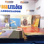 LOTE 075 - 01 LOTE COM DIVERSOS LPS VARIADOS. (NO ESTADO) ATENÇÃO! FAZER A VISITAÇÃO ANTES DE ARREMATAR, NÃO SABEMOS SE FUNCIONA. LEILÃO NÃO TEM GARANTIA E NEM DEVOLUÇÃO, SUJEITO A POSSÍVEIS AVARIAS VISÍVEIS/OCULTAS E/OU AUSÊNCIA DE COMPONENTES.