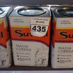 LOTE 435 - 01 LOTE COM 04 LATAS DE MASSA CORRIDA PARA PAREDES INTERIOR CONTENDO 28KG CADA MARCA SUVINIL. (NO ESTADO) ATENÇÃO! FAZER A VISITAÇÃO ANTES DE ARREMATAR, NÃO SABEMOS SE FUNCIONA. LEILÃO NÃO TEM GARANTIA E NEM DEVOLUÇÃO, SUJEITO A POSSÍVEIS AVARIAS VISÍVEIS/OCULTAS E/OU AUSÊNCIA DE COMPONENTES.