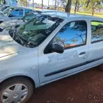 LOTE 007 - 01 RENAULT CLIO AUT1616VS; PLACA: JHM-0577; ANO: 2008; CHASSI: 8A1LB8E058L033258, RENAVAM: 00973885203; VEÍCULO NÃO FUNCIONA, CORREIA DENTADA QUEBRADA. (NO ESTADO)