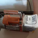 LOTE 185 - 01 BOMBA DE VÁCUO POMP INCOMPLETA. (NO ESTADO) ATENÇÃO! FAZER A VISITAÇÃO ANTES DE ARREMATAR, NÃO SABEMOS SE FUNCIONA. LEILÃO NÃO TEM GARANTIA E NEM DEVOLUÇÃO, SUJEITO A POSSÍVEIS AVARIAS VISÍVEIS/OCULTAS E/OU AUSÊNCIA DE COMPONENTES.