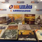 LOTE 064 - 01 LOTE COM DIVERSOS LPS VARIADOS. (NO ESTADO) ATENÇÃO! FAZER A VISITAÇÃO ANTES DE ARREMATAR, NÃO SABEMOS SE FUNCIONA. LEILÃO NÃO TEM GARANTIA E NEM DEVOLUÇÃO, SUJEITO A POSSÍVEIS AVARIAS VISÍVEIS/OCULTAS E/OU AUSÊNCIA DE COMPONENTES.