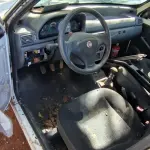 LOTE 032 - 01 FIAT UNO MILLE WAY ECON; PLACA: JKF-3642; ANO: 2012. CHASSI: 9BD15844AD6750550, RENAVAM: 00481409122;  (VEÍCULO BATIDO NA FRENTE (FAROL, PARACHOQUE, GRADE DO PARACHOQUE, MOLDURA DO PARAMA QUEBRADOS) CAPÔ E PARALAMA LE AMASSADOS, VEÍCULO NÃO FUNCIONA BOMBA DE COMBUSTÍVEL). (NO ESTADO)