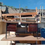 LOTE 312 - 03 MESAS DIVERSAS, 04 ARMÁRIOS, 01 BANCO E 01 CAMA. (NO ESTADO) ATENÇÃO! FAZER A VISITAÇÃO ANTES DE ARREMATAR, NÃO SABEMOS SE FUNCIONA. LEILÃO NÃO TEM GARANTIA E NEM DEVOLUÇÃO, SUJEITO A POSSÍVEIS AVARIAS VISÍVEIS/OCULTAS E/OU AUSÊNCIA DE COMPONENTES.