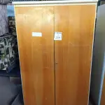 LOTE 259 - 01 ARMÁRIO 02 PORTAS. (NO ESTADO) ATENÇÃO! FAZER A VISITAÇÃO ANTES DE ARREMATAR, NÃO SABEMOS SE FUNCIONA. LEILÃO NÃO TEM GARANTIA E NEM DEVOLUÇÃO, SUJEITO A POSSÍVEIS AVARIAS VISÍVEIS/OCULTAS E/OU AUSÊNCIA DE COMPONENTES.