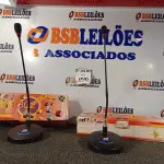 LOTE 096 - 02 MICROFONES DE MESA PROFISSIONAL MMF 302. (NO ESTADO) ATENÇÃO! FAZER A VISITAÇÃO ANTES DE ARREMATAR, NÃO SABEMOS SE FUNCIONA. LEILÃO NÃO TEM GARANTIA E NEM DEVOLUÇÃO, SUJEITO A POSSÍVEIS AVARIAS VISÍVEIS/OCULTAS E/OU AUSÊNCIA DE COMPONENTES.