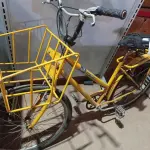 LOTE 275 - 01 BICICLETA CARGUEIRA E 02 RODAS. (NO ESTADO) ATENÇÃO! FAZER A VISITAÇÃO ANTES DE ARREMATAR, NÃO SABEMOS SE FUNCIONA. LEILÃO NÃO TEM GARANTIA E NEM DEVOLUÇÃO, SUJEITO A POSSÍVEIS AVARIAS VISÍVEIS/OCULTAS E/OU AUSÊNCIA DE COMPONENTES.