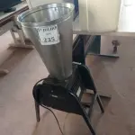 LOTE 235 - 01 LIQUIDIFICADOR INDUSTRIAL MARCA VITALEX SEM VOLTAGEM APARENTE. (NO ESTADO) ATENÇÃO! FAZER A VISITAÇÃO ANTES DE ARREMATAR, NÃO SABEMOS SE FUNCIONA. LEILÃO NÃO TEM GARANTIA E NEM DEVOLUÇÃO, SUJEITO A POSSÍVEIS AVARIAS VISÍVEIS/OCULTAS E/OU AUSÊNCIA DE COMPONENTES.