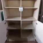 LOTE 265 - 01 ARMÁRIO PARA ESCRITÓRIO 02 PORTAS. (NO ESTADO) ATENÇÃO! FAZER A VISITAÇÃO ANTES DE ARREMATAR, NÃO SABEMOS SE FUNCIONA. LEILÃO NÃO TEM GARANTIA E NEM DEVOLUÇÃO, SUJEITO A POSSÍVEIS AVARIAS VISÍVEIS/OCULTAS E/OU AUSÊNCIA DE COMPONENTES.