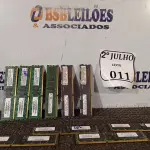 LOTE 011 - 06 PENTES DE MEMÓRIA DE 8GB CADA E 04 PENTES DE MEMÓRIA DE 16GB CADA PARA SERVIDOR PC3. (NO ESTADO) ATENÇÃO! FAZER A VISITAÇÃO ANTES DE ARREMATAR, NÃO SABEMOS SE FUNCIONA. LEILÃO NÃO TEM GARANTIA E NEM DEVOLUÇÃO, SUJEITO A POSSÍVEIS AVARIAS VISÍVEIS/OCULTAS E/OU AUSÊNCIA DE COMPONENTES.