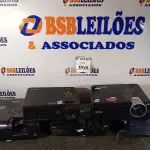 LOTE 068 - 05 PROJETORES MARCAS E MODELOS DIVERSOS COM AVARIAS.  (NO ESTADO) ATENÇÃO! FAZER A VISITAÇÃO ANTES DE ARREMATAR, NÃO SABEMOS SE FUNCIONA. LEILÃO NÃO TEM GARANTIA E NEM DEVOLUÇÃO, SUJEITO A POSSÍVEIS AVARIAS VISÍVEIS/OCULTAS E/OU AUSÊNCIA DE COMPONENTES.