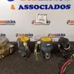 LOTE 052 - 04 AQUECEDORES PARA BANHEIRA. (NO ESTADO) ATENÇÃO! FAZER A VISITAÇÃO ANTES DE ARREMATAR, NÃO SABEMOS SE FUNCIONA. LEILÃO NÃO TEM GARANTIA E NEM DEVOLUÇÃO, SUJEITO A POSSÍVEIS AVARIAS VISÍVEIS/OCULTAS E/OU AUSÊNCIA DE COMPONENTES.