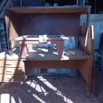 LOTE 305 - 05 MESAS DIVERSAS. (NO ESTADO) ATENÇÃO! FAZER A VISITAÇÃO ANTES DE ARREMATAR, NÃO SABEMOS SE FUNCIONA. LEILÃO NÃO TEM GARANTIA E NEM DEVOLUÇÃO, SUJEITO A POSSÍVEIS AVARIAS VISÍVEIS/OCULTAS E/OU AUSÊNCIA DE COMPONENTES.