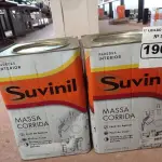 LOTE 190 - 02 LATAS DE MASSA CORRIDA PARA PAREDES INTERIOR CONTENDO 28KG CADA MARCA SUVINIL. (NO ESTADO) ATENÇÃO! FAZER A VISITAÇÃO ANTES DE ARREMATAR, NÃO SABEMOS SE FUNCIONA. LEILÃO NÃO TEM GARANTIA E NEM DEVOLUÇÃO, SUJEITO A POSSÍVEIS AVARIAS VISÍVEIS/OCULTAS E/OU AUSÊNCIA DE COMPONENTES.